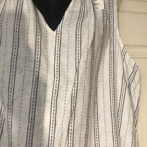 Plus size Ruffle Tank - Picture 8 of 11